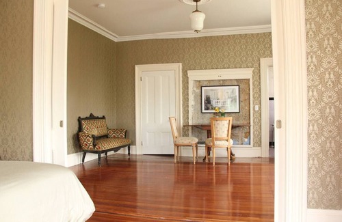 Federal Hill Bed & Breakfast | The Wedding Cake House