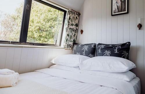 Hokitika House | The Wee Snug