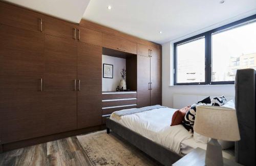 Harlesden Apartment | The Wembley Hideaway - Bright 2BDR Flat