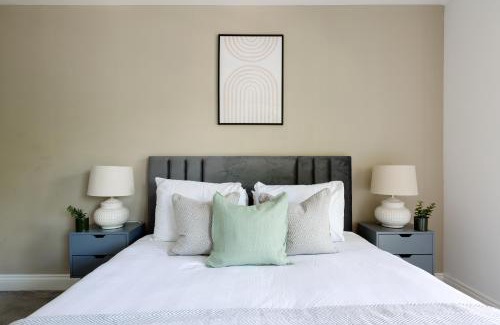 Parsons Green and Walham Apartment | The West Brompton Collection