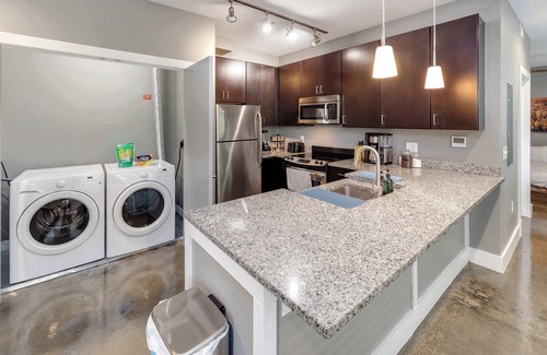 Roanoke Apartment | The West End Flats Su