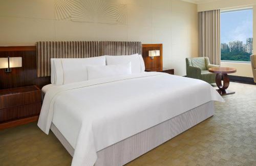 Mundhwa Hotel | The Westin Pune Koregaon Park