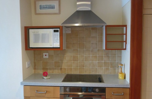 Mylor Churchtown Apartment | THE WHEEL,Harbour view apartment for two - private front entrance and patio