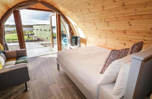 Burtonport House | The Wheelhouse Pod No 4