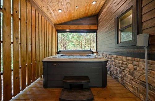 Broken Bow Villa | The Whiskey Trip! Family Getaway