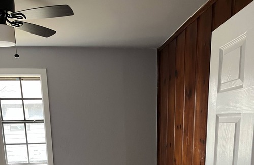 North Little Rock House | The white Cozy house with WiFi and AC in peaceful heart of North Little Rock