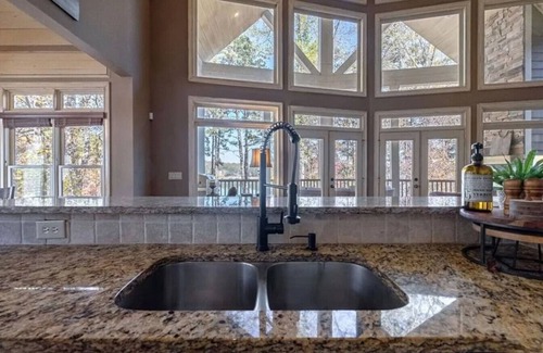 Dawsonville House | The White Hart House-Lake Lanier