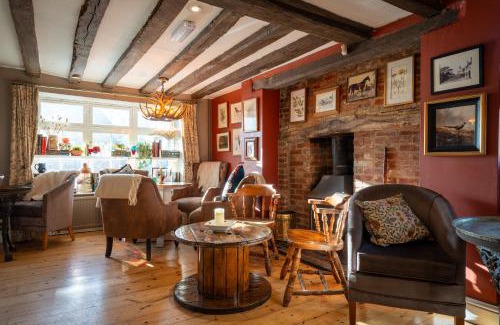 Boughton-under-Blean Hotel | The White Horse