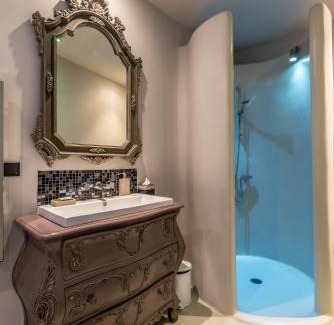 Elia Villa | The White House by Fantasia Villas