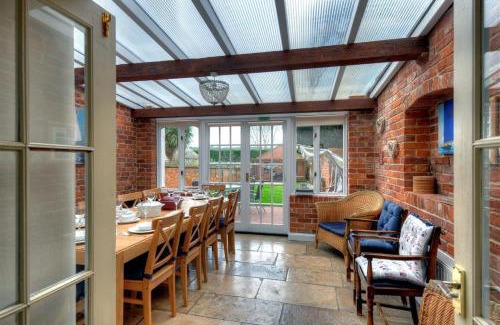 Bridport House | The White House