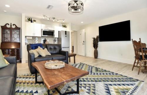 Painters Hill House | The White House on Flagler Beach - All home