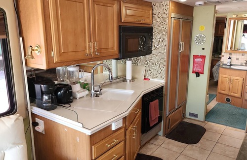 Tubac House | The White House RV, A UNIQUE RENTAL IN THE HEART OF TUBAC VILLAGE, AZ