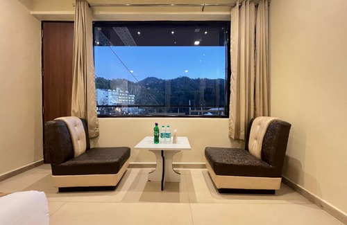 Dalhousie Hotel | The White Orchid Forest View