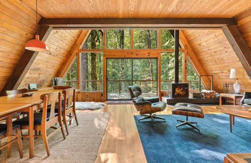 Rhododendron House | The Wildhood Cabin at Mt Hood