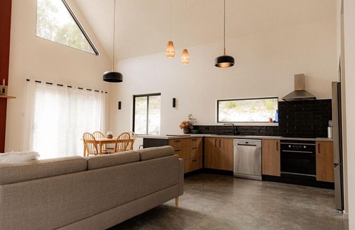 Four Mile Creek House | The Wilds