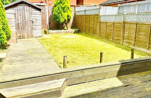 Willesborough House | The Willow - Cosy unique home in Ashford parking