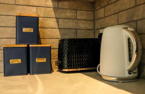 Bradley Stoke Apartment | The Willow - Studio 13