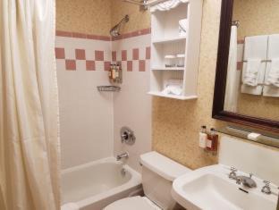 Lake View East Hotel | The Willows Hotel