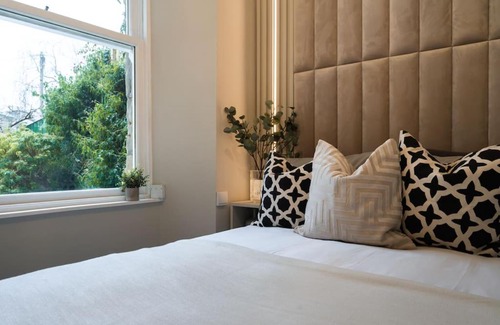 North West Apartment | The Wilton Suite - Your Private 5* Escape!