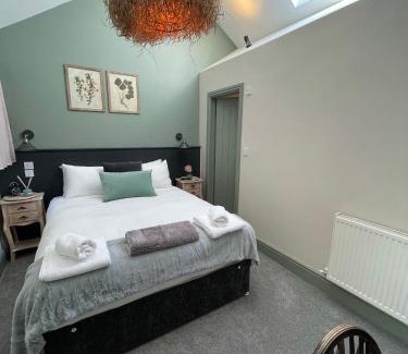 West Grinstead Hotel | The Windmill Inn