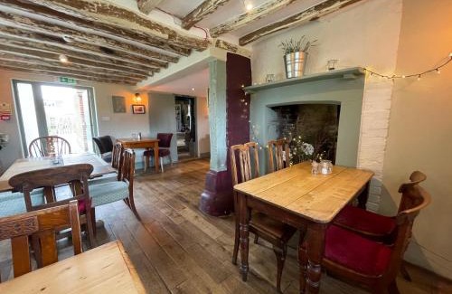 West Grinstead Hotel | The Windmill Inn