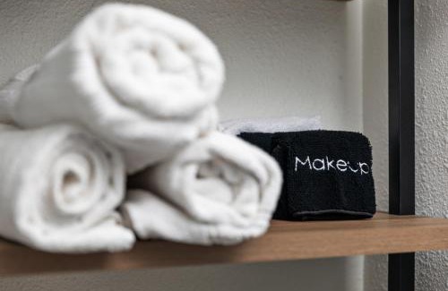 Grayling Hotel | The Windmoor Lodge
