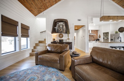 Broken Bow Cabin | The Withers - Cozy Farmhouse Retreat- Sleeps 8