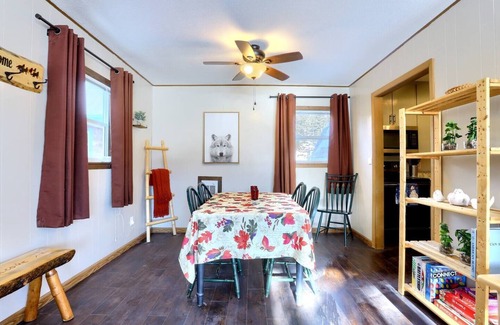 Twin Lakes Cabin | The Wolf Retreat | Lake+Alpine Lookout | Fast Wifi