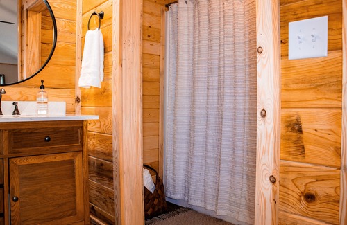 Livingston Cottage | The Woodside Cottage