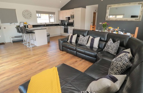 Crawcrook Cottage | The Woodside