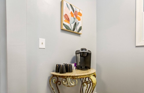 Fayetteville House | The Woodside Guest House II