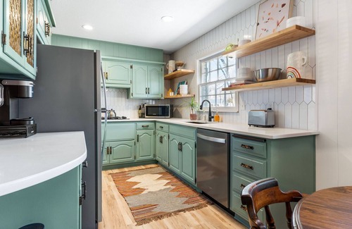 Prairie Village House | The Woodson - Elite Overland Park Home + Game Room