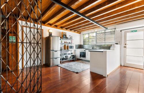 Clyde House | The Workshops - Clyde Holiday Home