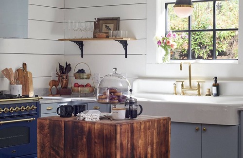 Highlands House | The Wren: Flat Mountain Farm