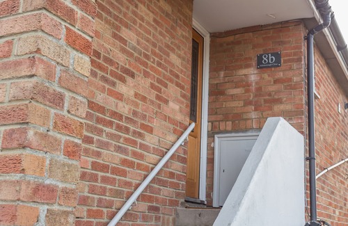 Iffley Apartment | The Wren Suite Apartment