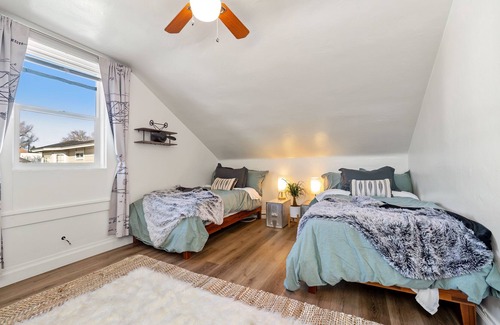 Midtown House | The Wright House | Home in the Heart of Midtown, Duplex walking distance from midtown