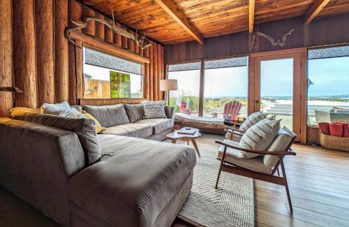 Oak Harbor House | The Yellow Buoy