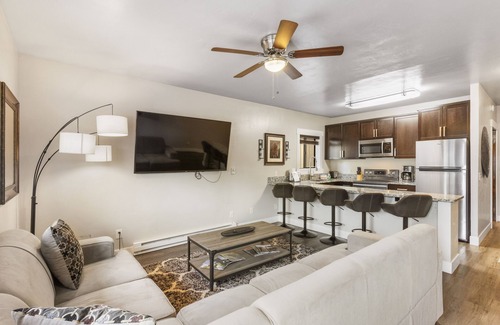 West Yellowstone Apartment | The Yellowstone Hideaway Unit A