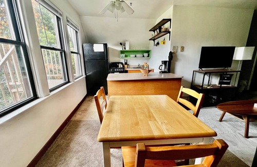 Wilkinsburg House | The Yinzer Retreat