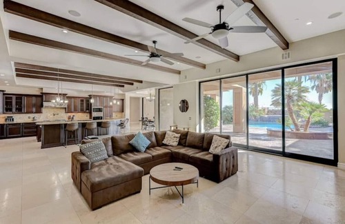 Spring Valley Villa | Theater room - 11 beds - Spa