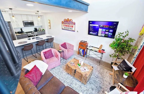 Central City Apartment | Theatre Inspired Loft 2br - 1 Block to Theatres and Downtown