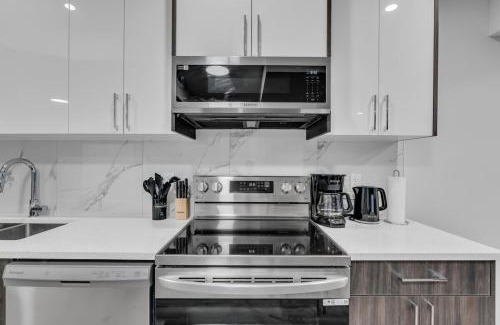 Southeast Calgary Apartment | TheCozyNest