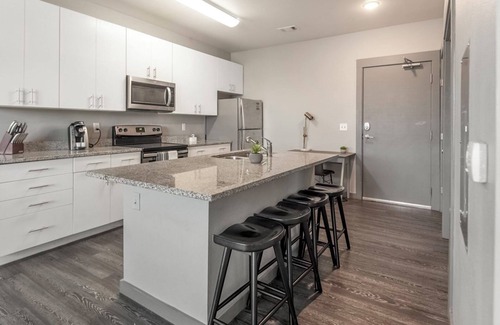 University District Apartment | TheNine 4BD 1 - Four Bedroom Apartment, Sleeps 8