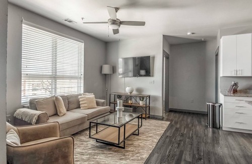University District Apartment | TheNine 4BD 2 - Four Bedroom Apartment, Sleeps 8