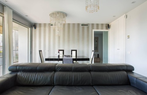 Sant Adria de Besos Apartment | There are many different sides to Barcelona. You’ll find the best of them right here.