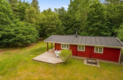 Nordost House | "Thermet" - 1.6km from the sea by Interhome