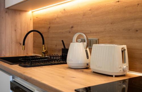 Neo Kalamaki Apartment | Theros Seaside Suite