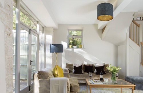 Minchinhampton House | These beautiful properties have been refurbished to an impeccable standard.