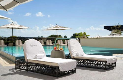 Coral Gables Hotel | THesis Hotel Miami Coral Gables, Curio Collection by Hilton