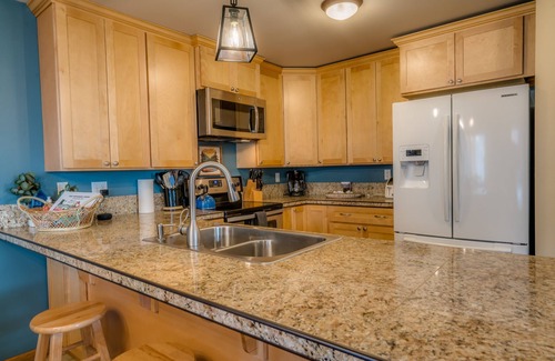 Downtown Leavenworth Condo | Think Oktoberfest & Christmas Dates! Walk to Downtown! Grnd Floor, Free Parking!